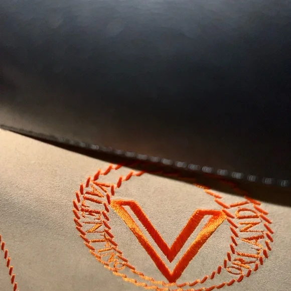 Orlandi Valentino Oversized Black Leather Tote - Picture 7 of 11